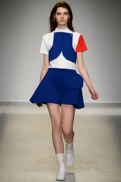 Look 13